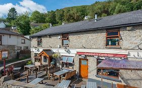 The Gwaelod Y Garth Inn